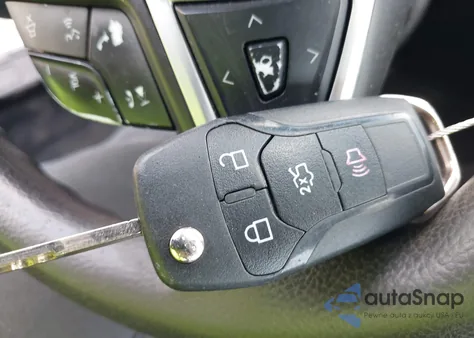 2013 Ford Fusion Se z USA, uszkodzony, nr VIN 3FA6P0H71DR310905